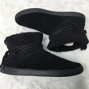 Koolaburra by UGG 1096414 Isana Women's Black Short Boots Size 6